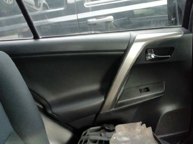 Guarnecido Puerta Trasera Izquierda para Toyota Rav 4