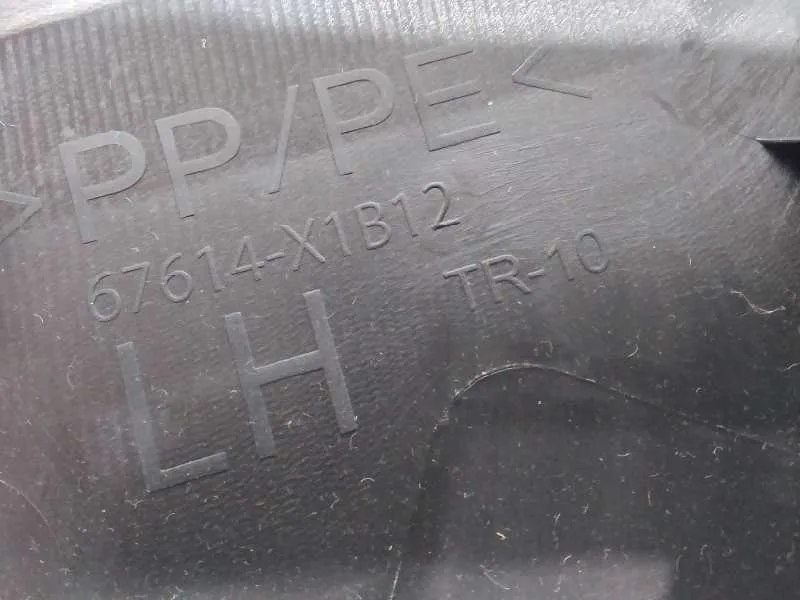 Guarnecido Puerta Trasera Izquierda para Toyota Rav 4