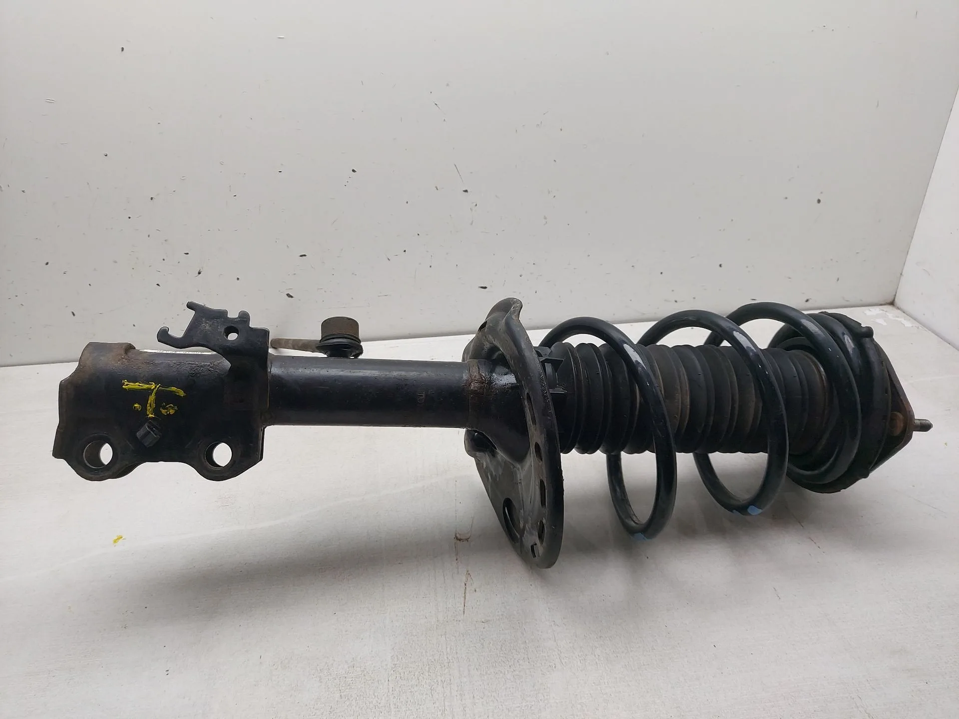 Amortiguador Delantero Derecho para Toyota Rav 4