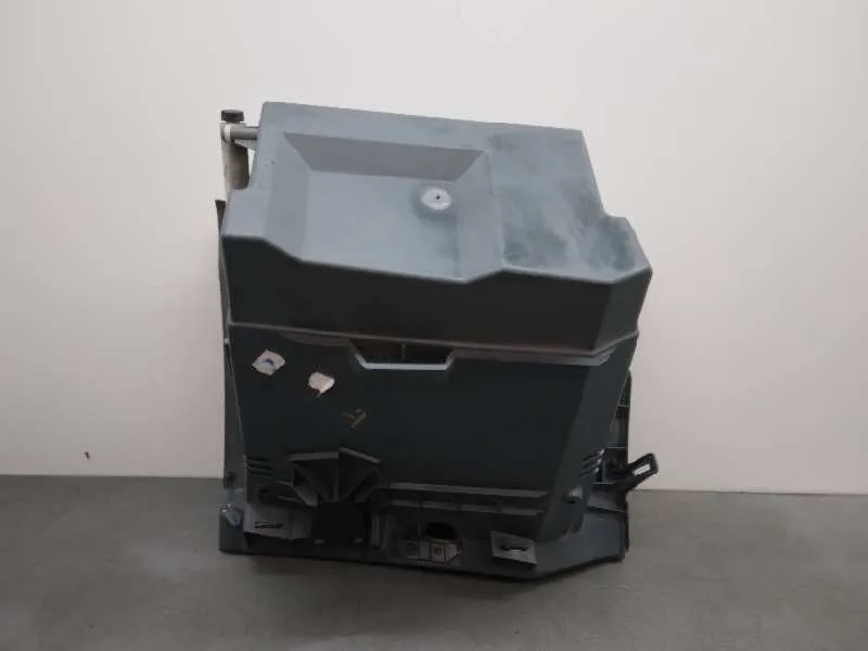 Guantera para Ford C-Max