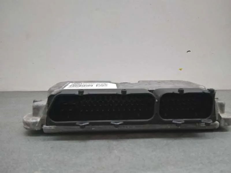 Centralita Motor Uce para Seat Ibiza (6J5)