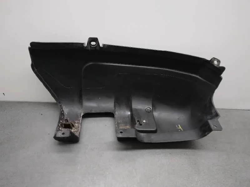 Puntera Paragolpes Trasera Izquierda para Iveco Daily Furgon