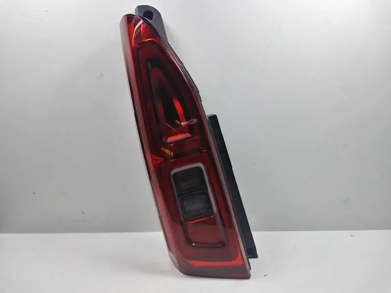 Piloto Trasero Izquierdo para Toyota Proace Verso