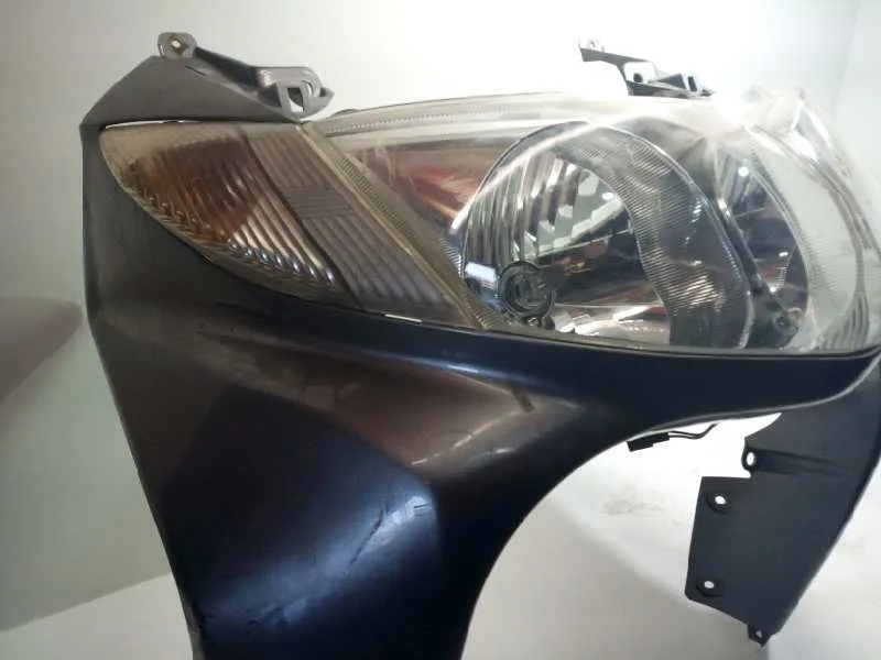 Faro Izquierdo para Suzuki Burgman 200 / 250