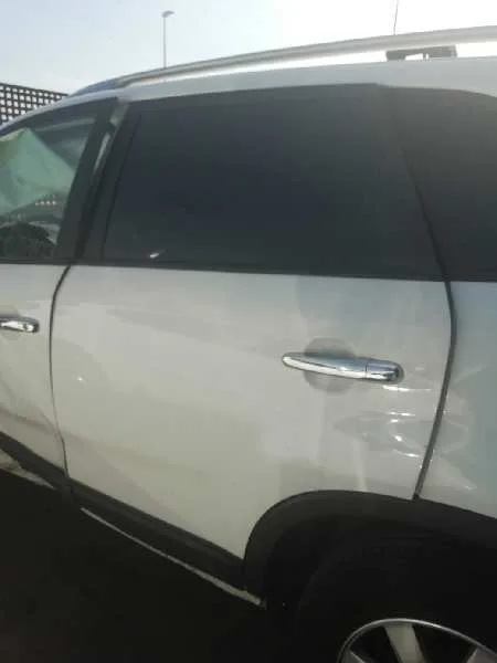 Puerta Trasera Izquierda para Kia Sorento