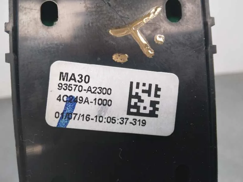 Mando Elevalunas Delantero Izquierdo para Kia Pro_Cee'd ( )