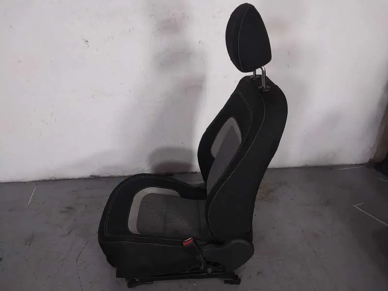 Asiento Delantero Derecho para Kia Pro_Cee'd ( )