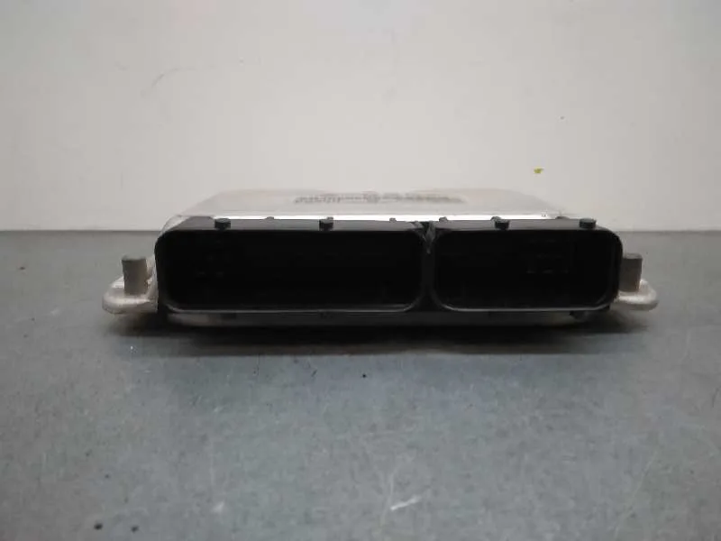 Centralita Motor Uce para Seat Ibiza (6L1)