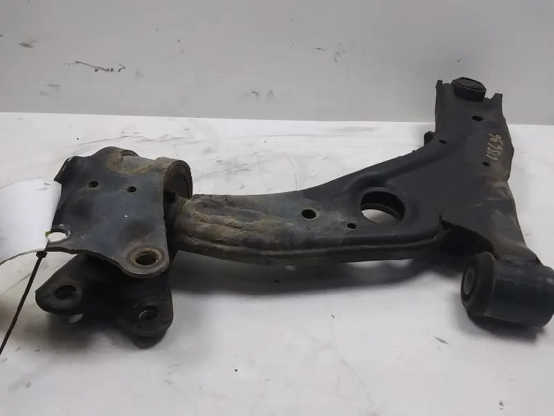 Brazo Suspension Inferior Delantero Derecho para Mazda Cx-7 (Er)