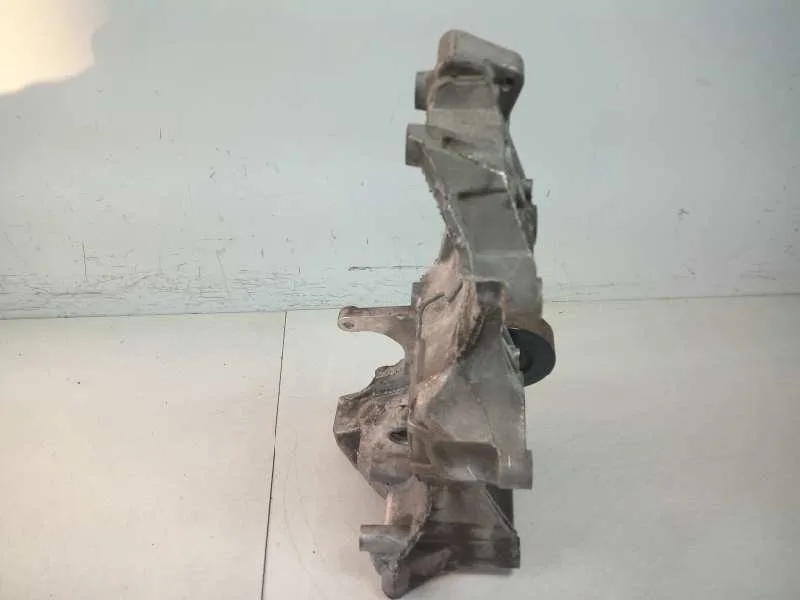Soporte Alternador para Audi A6 Berlina (4F2)