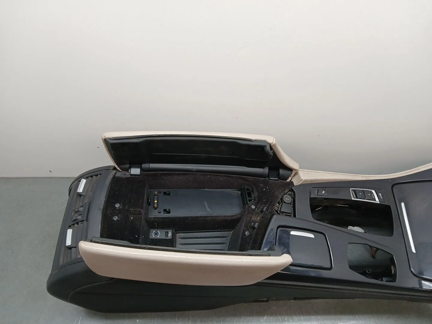 Apoyabrazos Central para Bmw Serie 5 Lim. (F10)