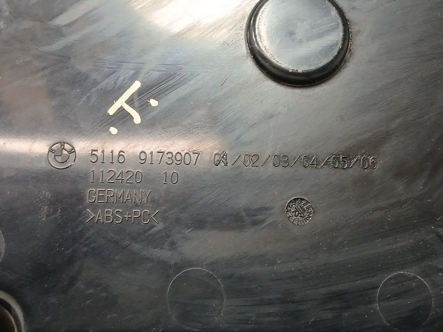 Guantera para Bmw Serie 5 Lim. (F10)