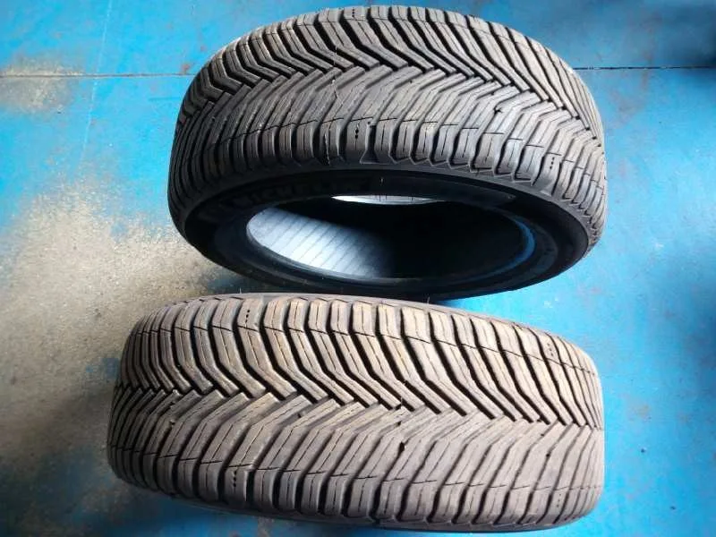 Neumatico para Toyota Rav 4
