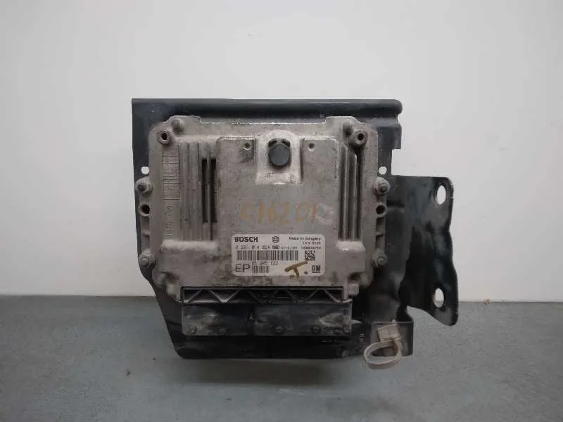 Centralita Motor Uce para Opel Zafira B