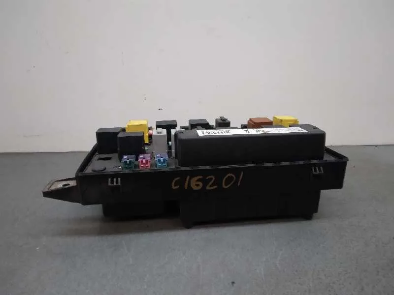 Caja Reles / Fusibles para Opel Zafira B