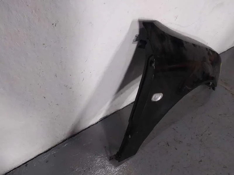 Aleta Delantera Derecha para Saab 9-3 Berlina