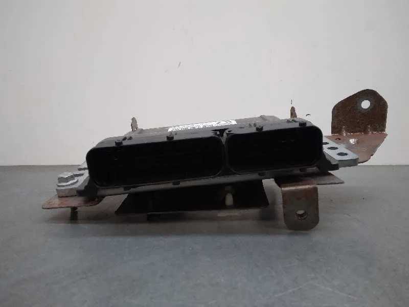 Centralita Motor Uce para Nissan Almera (N16/E)