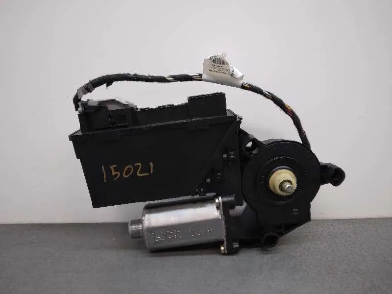 Motor Elevalunas Delantero Derecho para Volkswagen Touareg (7La)