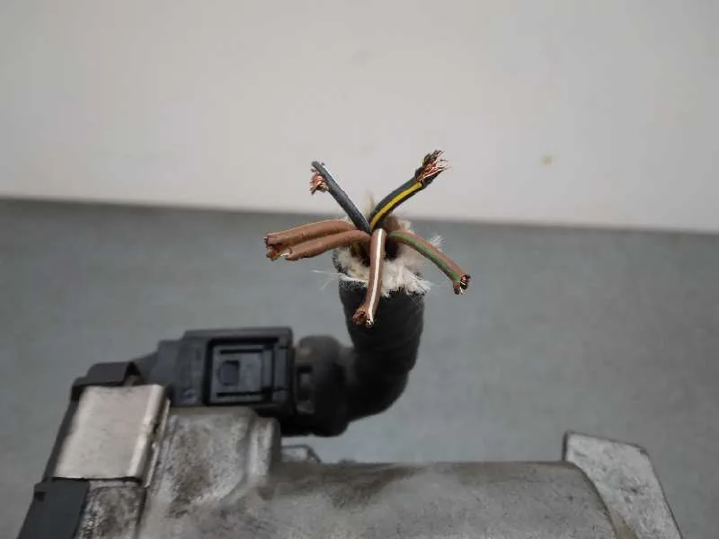 Caja Mariposa para Opel Corsa C