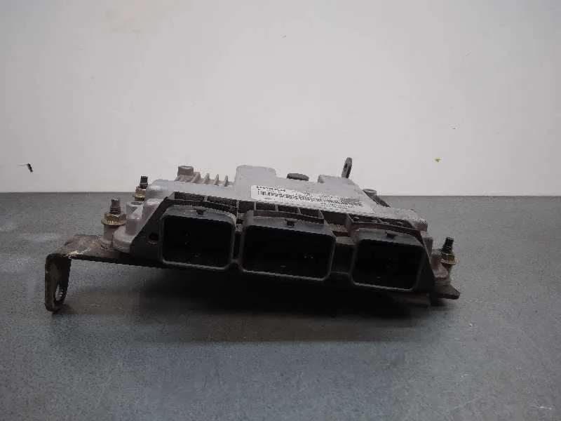 Centralita Motor Uce para Renault Scenic Ii