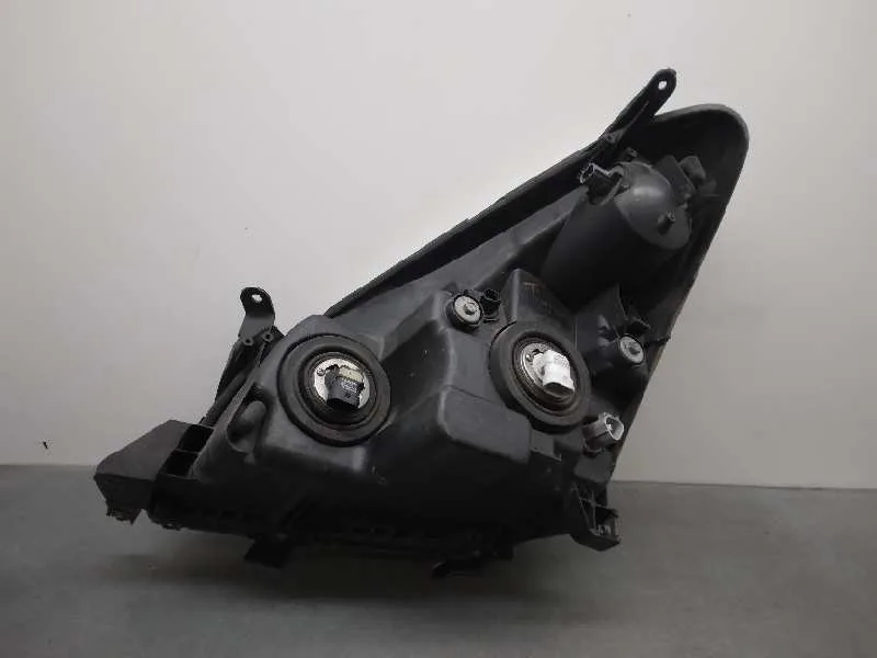 Faro Derecho para Toyota Corolla Verso (R1)