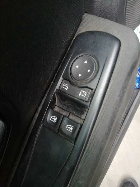 Mando Elevalunas Delantero Izquierdo para Renault Megane Iii Sport Tourer