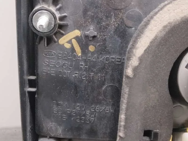Piloto Trasero Derecho Interior para Kia Carens ( )