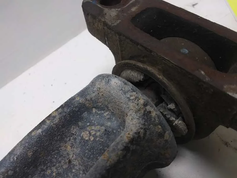 Brazo Suspension Inferior Delantero Izquierdo para Jeep Commander