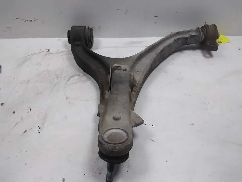 Brazo Suspension Inferior Delantero Derecho para Jeep Commander