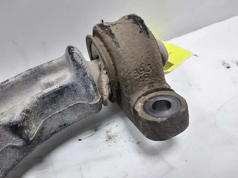 Brazo Suspension Inferior Delantero Derecho para Jeep Commander