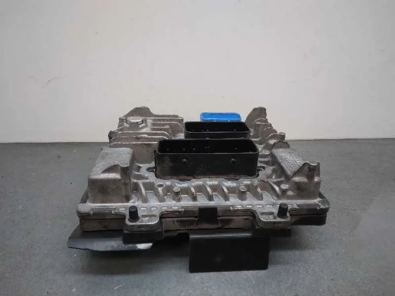 Centralita Motor Uce para Opel Corsa E