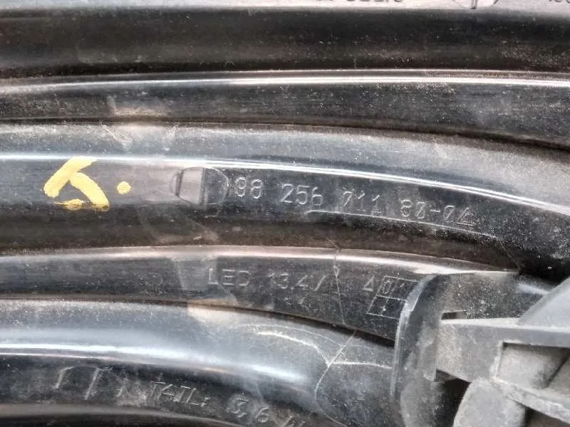 Piloto Trasero Derecho para Peugeot 208