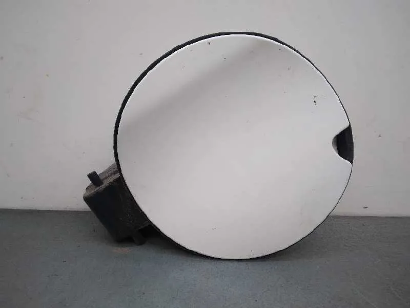 Tapa Exterior Combustible para Peugeot 208