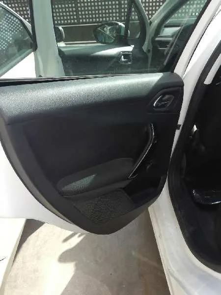 Guarnecido Puerta Trasera Izquierda para Peugeot 208