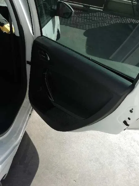 Guarnecido Puerta Trasera Derecha para Peugeot 208