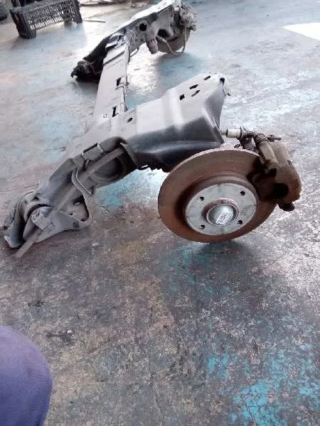 Puente Trasero para Peugeot 208