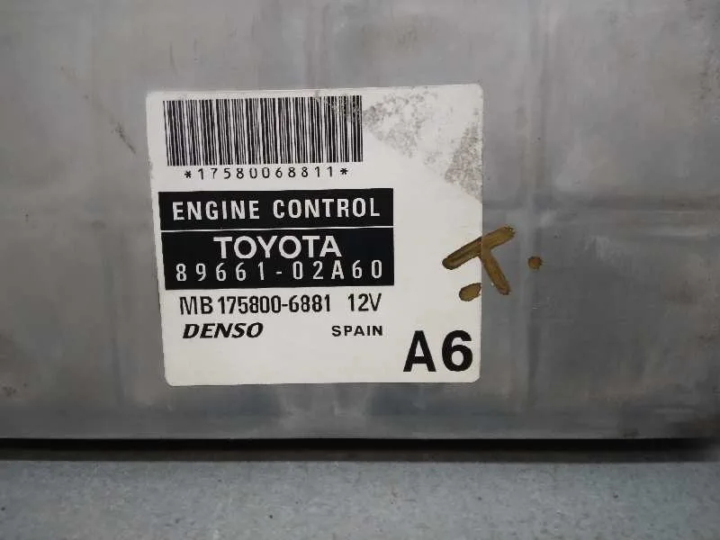 Centralita Motor Uce para Toyota Corolla (E12)