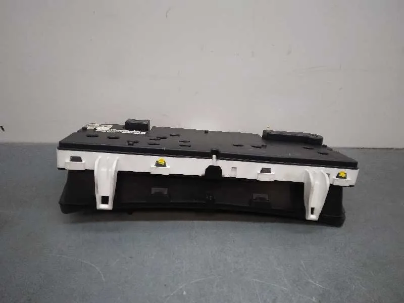 Cuadro Instrumentos para Toyota Corolla (E12)