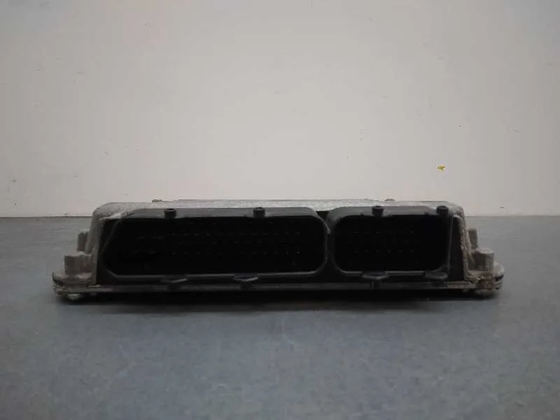 Centralita Motor Uce para Seat Ibiza St (6J8)