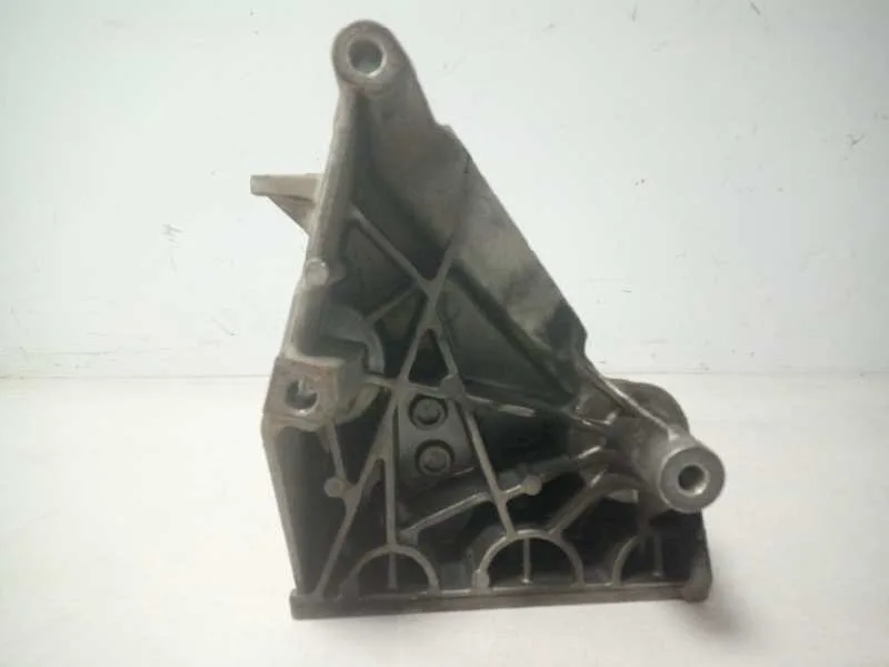 Soporte Motor Derecho para Seat Ibiza (6J5)