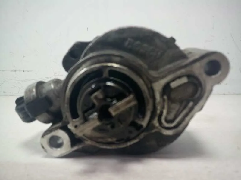 Depresor Freno / Bomba Vacio para Ford Focus Berlina (Cap)