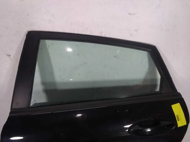 Puerta Trasera Izquierda para Ford Fiesta (Cb1)