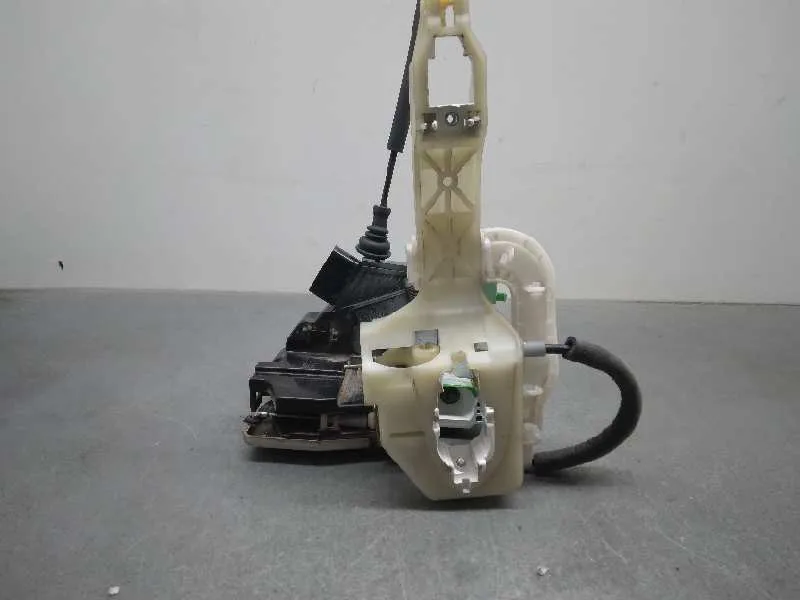 Cerradura Puerta Delantera Izquierda para Kia Carens ( )
