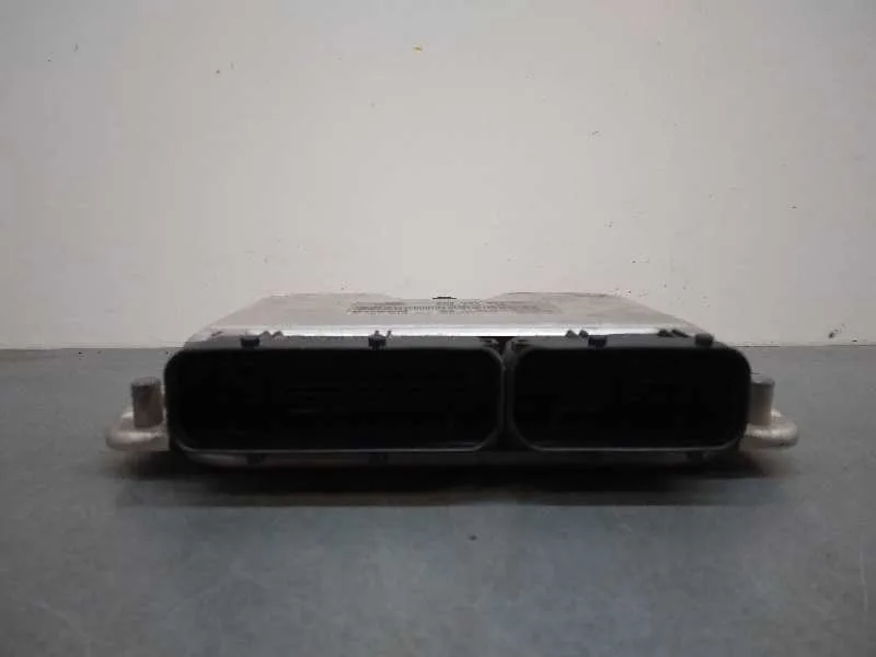 Centralita Motor Uce para Seat Ibiza (6L1)