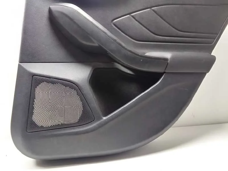 Guarnecido Puerta Trasera Derecha para Ford Focus