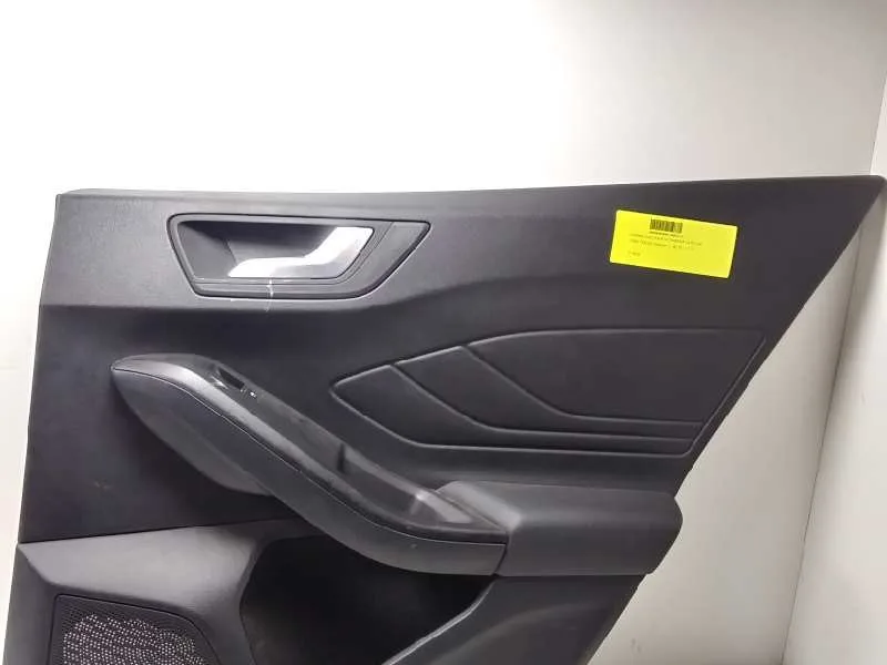 Guarnecido Puerta Trasera Derecha para Ford Focus