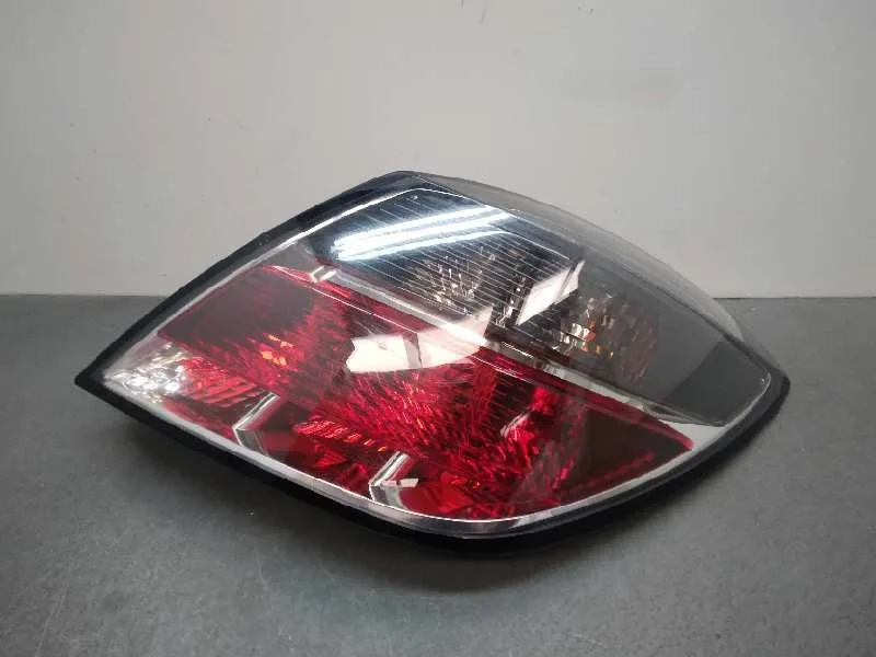 Piloto Trasero Derecho para Opel Astra Gtc