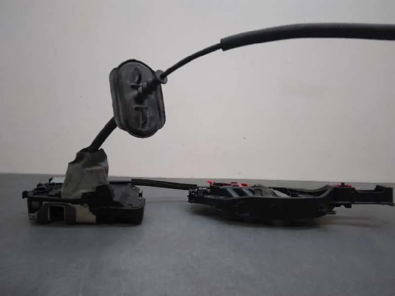 Cerradura Puerta Delantera Derecha para Ford Focus