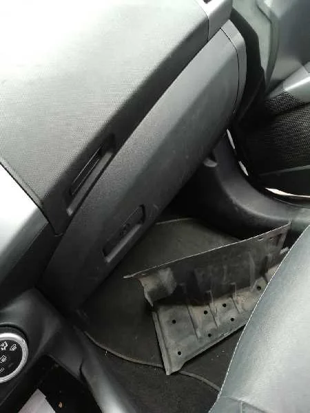 Guantera para Citroën C-Crosser