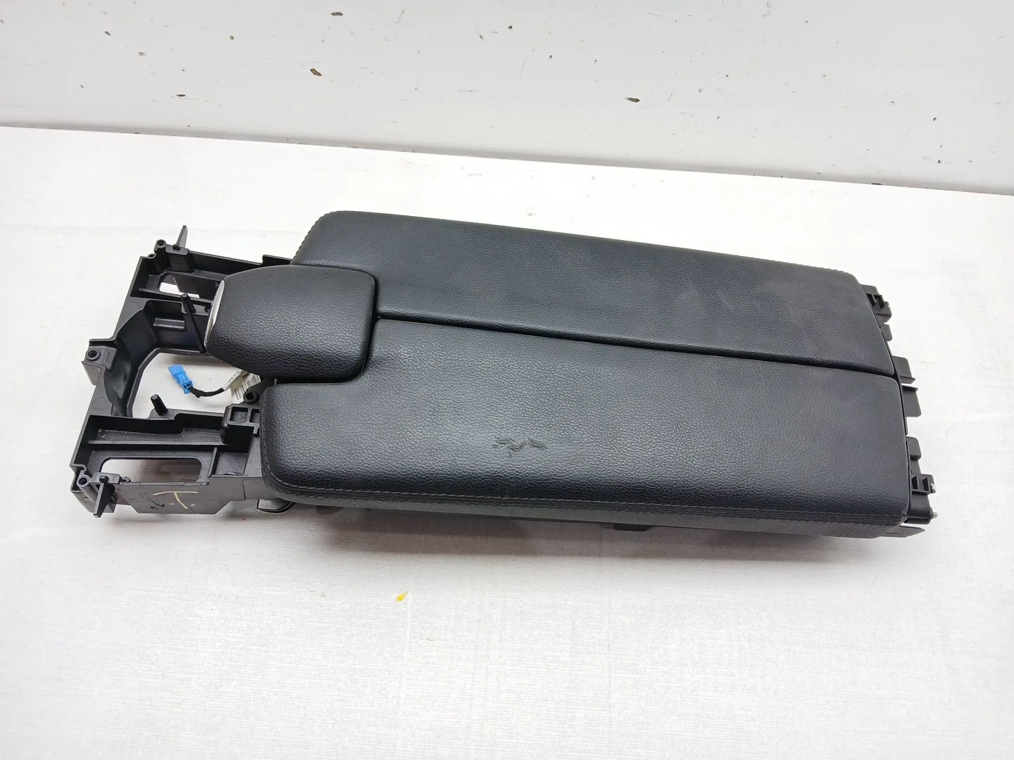 Apoyabrazos Central para Mercedes-Benz Clase E (W212) Lim.